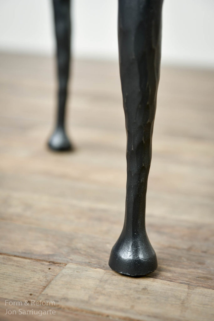 Pan Coffee table T1093 16"