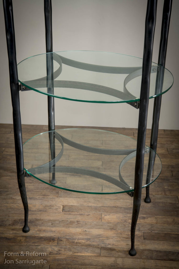 Oval Pan Shelf SH422