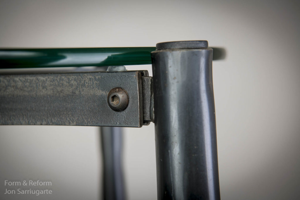 Oval Pan Shelf SH422