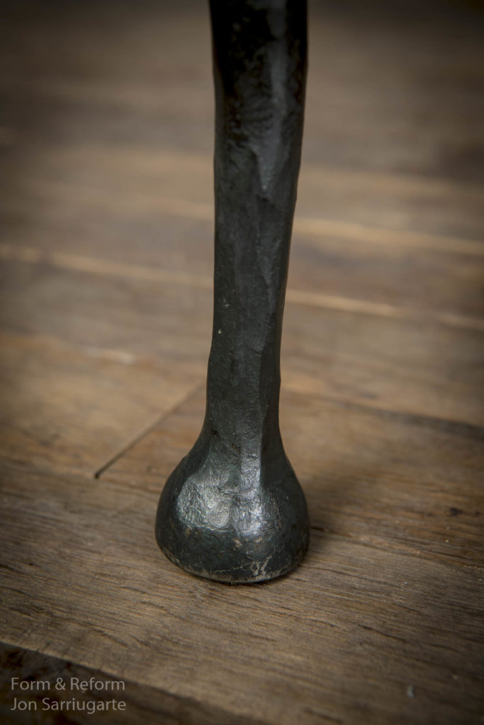 Pan Magazine Table SH415