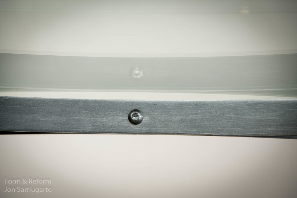 Pan Magazine Table SH415