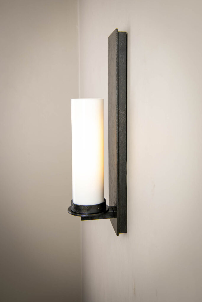 Eibar Sconce