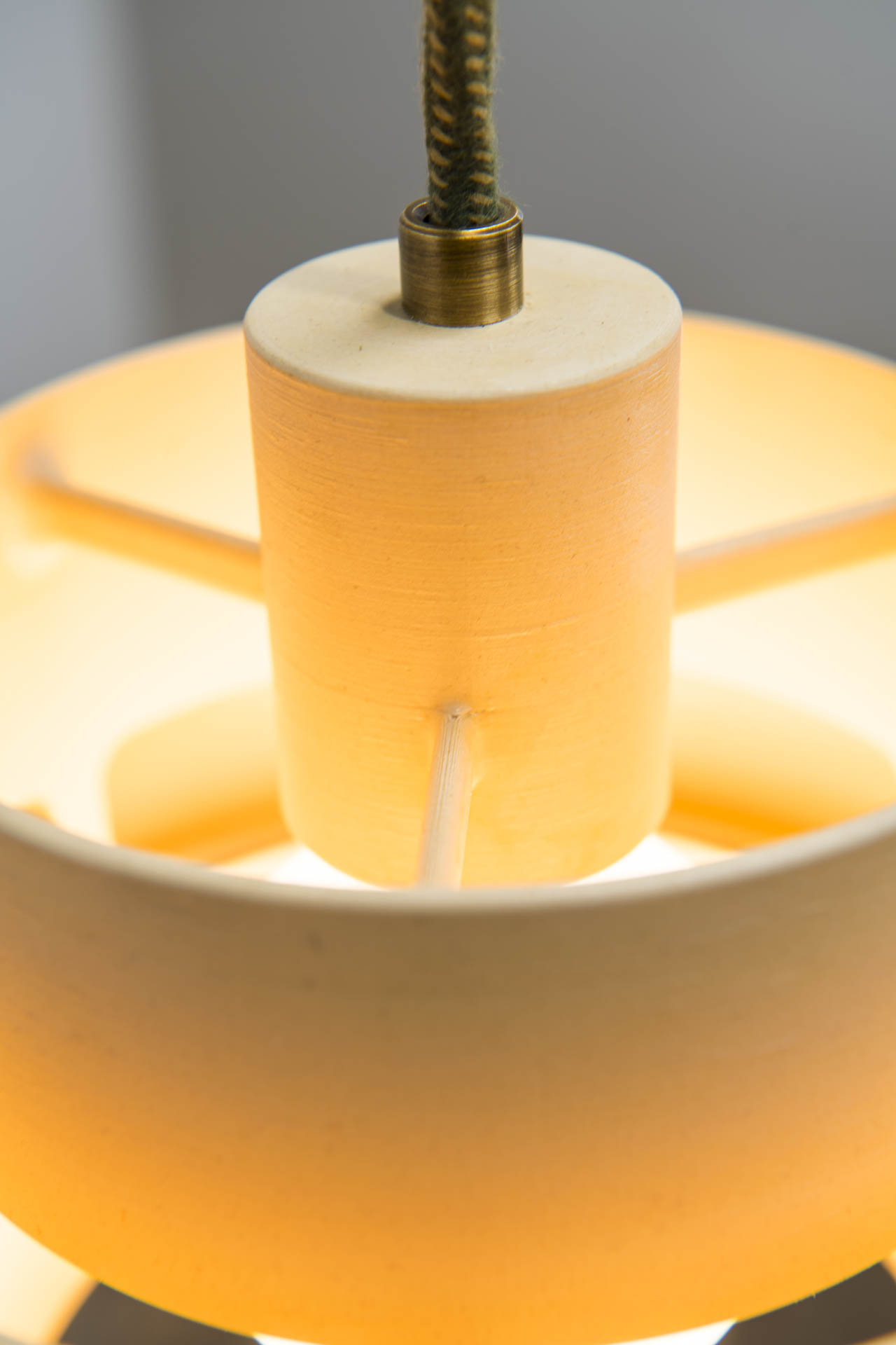 Ray Pendant White Oak