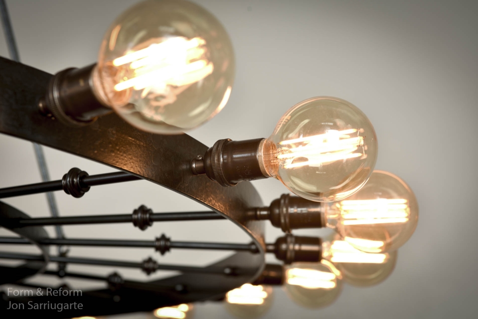 avard F1 Bronze light fixture avard F1 Bronze light fixture